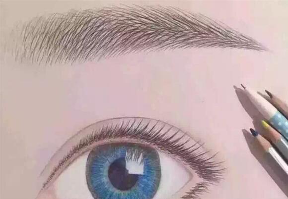 南寧紋繡學(xué)校：這樣做出來(lái)的眉毛不假才怪