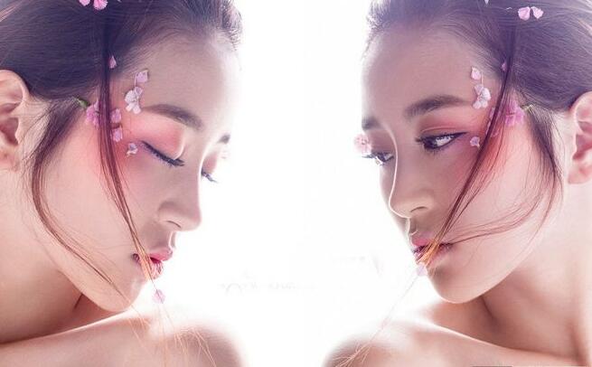 桃花妝容要點小教學(xué)，南寧有實力的學(xué)校示范給你看