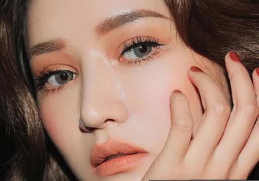 南瓜妝要怎么畫才好看？看完南寧彩妝培訓的教程就懂了