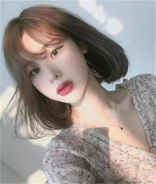 南寧美發(fā)學校：給你一份吹風造型小技巧