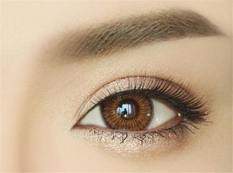 南寧紋繡學(xué)校：閉眼無(wú)痕，睜眼有神