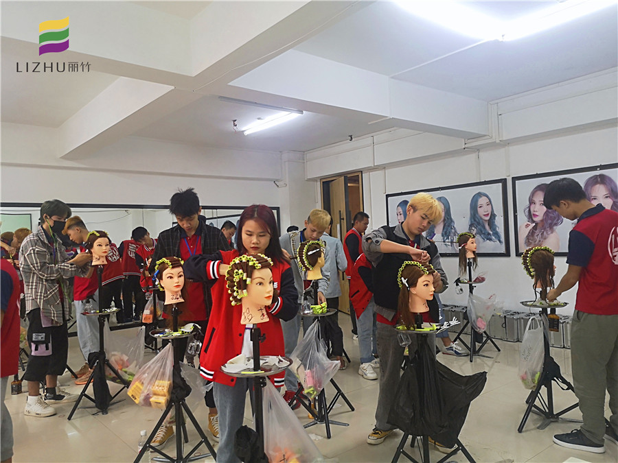 美發(fā)學(xué)校：早上好！美發(fā)追夢人