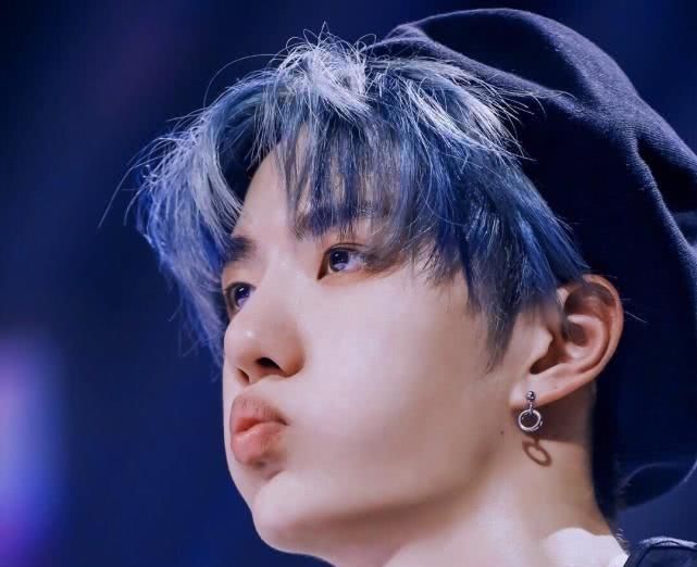 南寧美發(fā)學校：頭發(fā)漂色如何護理