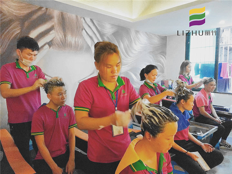 美發(fā)學員感言：夢想騰飛，加油啦