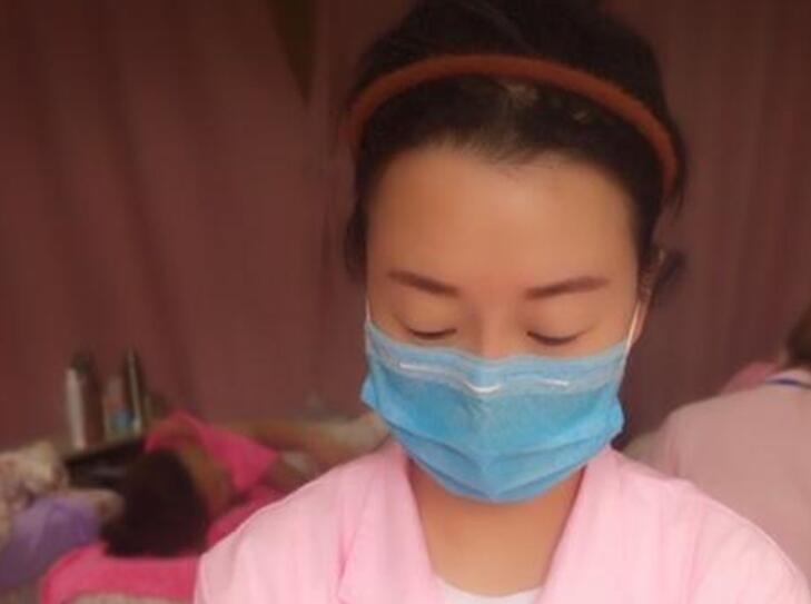 美容學(xué)員感言：謝謝，沒(méi)關(guān)系！