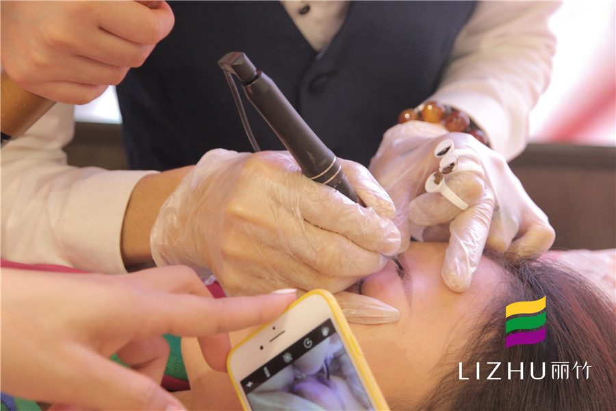 六種眉毛的紋繡操作方法，南寧紋繡培訓(xùn)學(xué)校分享