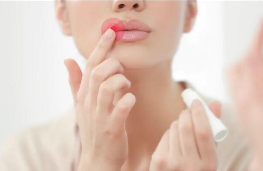 紋繡技巧：紋繡嘴唇起泡怎么辦