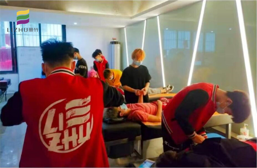 南寧美發(fā)師培訓(xùn)都學(xué)什么？專業(yè)洗護(hù)了解下