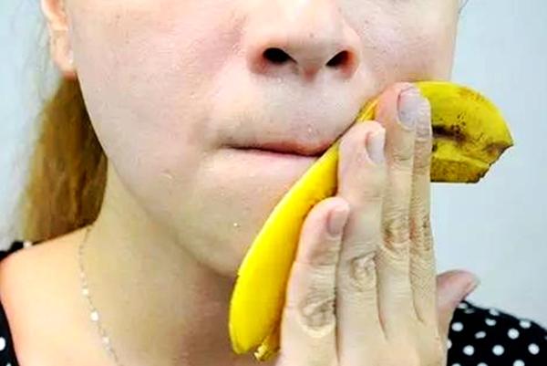 挖掘香蕉的美容護(hù)膚秘訣，看看南寧美容培訓(xùn)哪家好