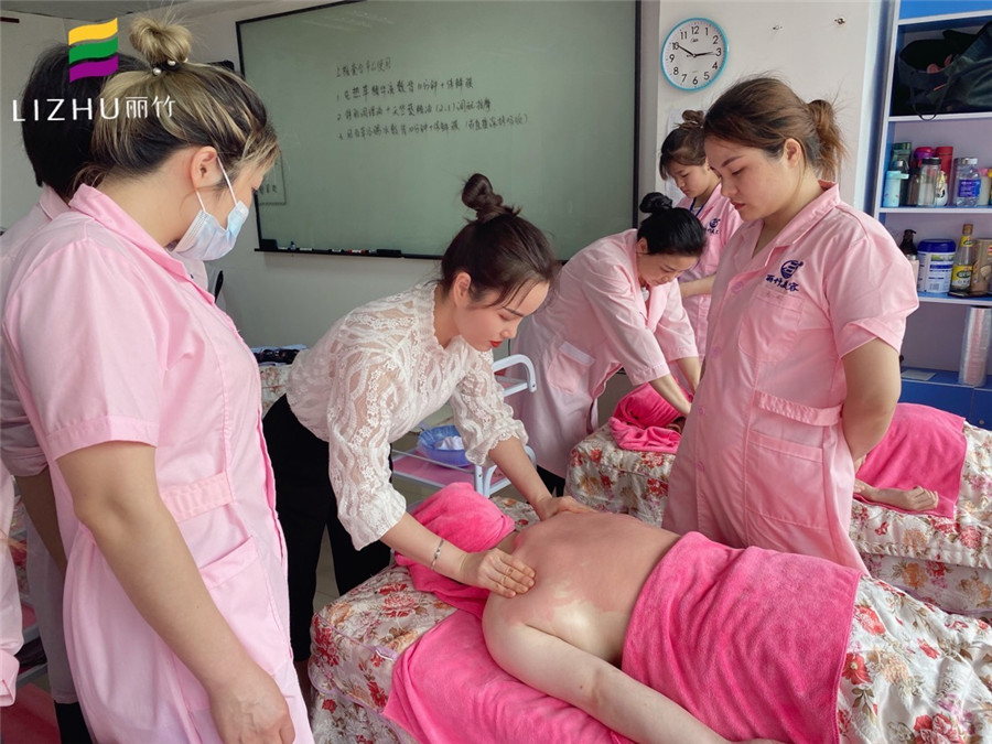 廣西美容學校課堂：認識肩井穴和天宗穴