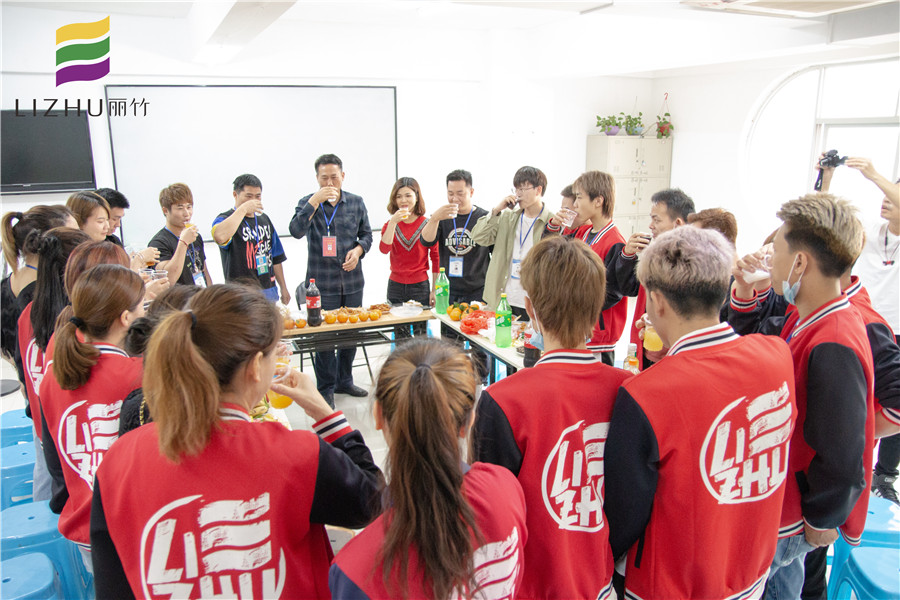 麗竹學(xué)校美發(fā)畢業(yè)座談會(huì)：不說(shuō)再見(jiàn)