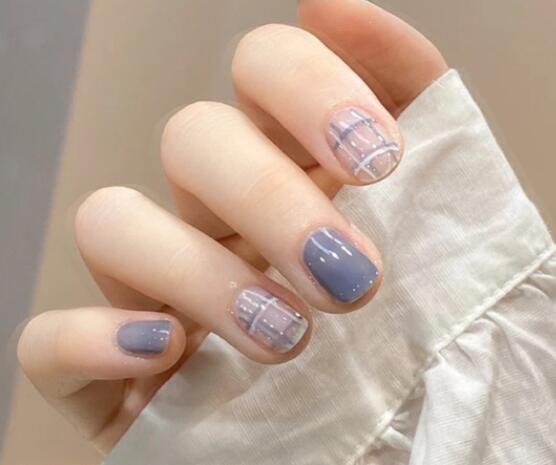 指甲油不卸可繼續(xù)涂嘛？快來看看南寧美甲培訓班怎么說
