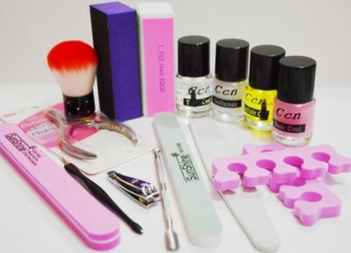 從事美甲行業(yè)需要哪些工具？廣西美甲培訓班幫你列清單