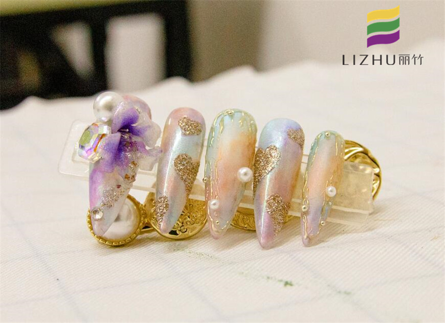 甲片可以重復(fù)使用嗎？廣西美甲排行榜專業(yè)教學(xué)