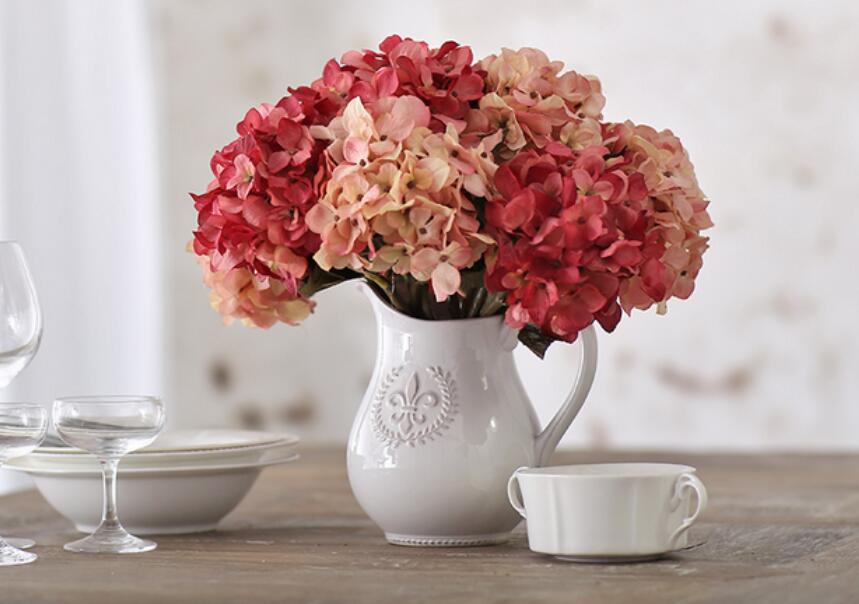 怎么延長繡球花的期限？快來和廣西插花培訓(xùn)班學(xué)習(xí)