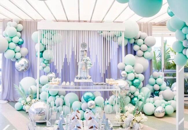 怎樣才能布置出好看的花藝氣球裝飾？南寧花藝學(xué)校教你