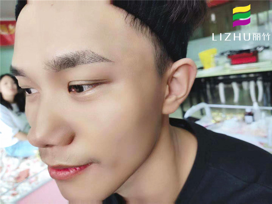 男士應(yīng)該怎么紋眉？南寧紋繡現(xiàn)場(chǎng)演示手法