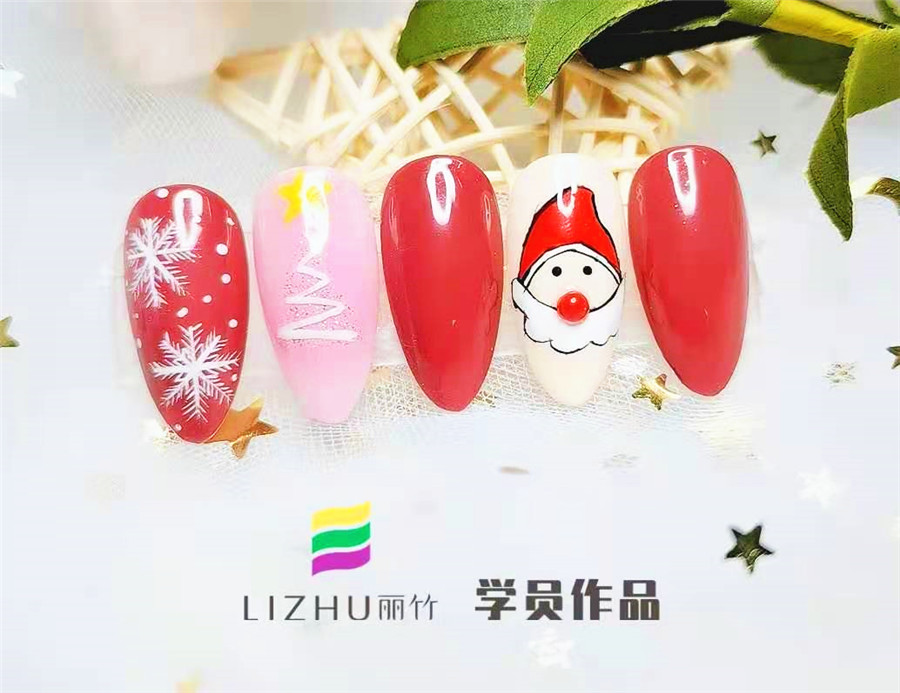 南寧專(zhuān)業(yè)美甲學(xué)校課堂美甲作品