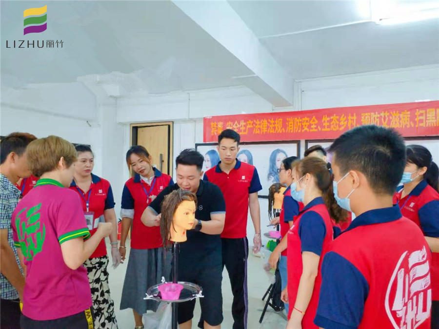 南寧專業(yè)的美發(fā)學(xué)校有哪些？來麗竹學(xué)?？纯?>
								
								<span id=