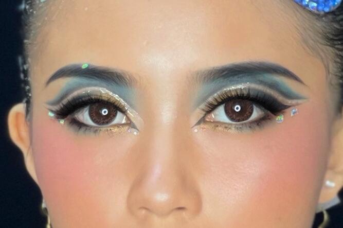 可甜可咸，美美噠眼妝~