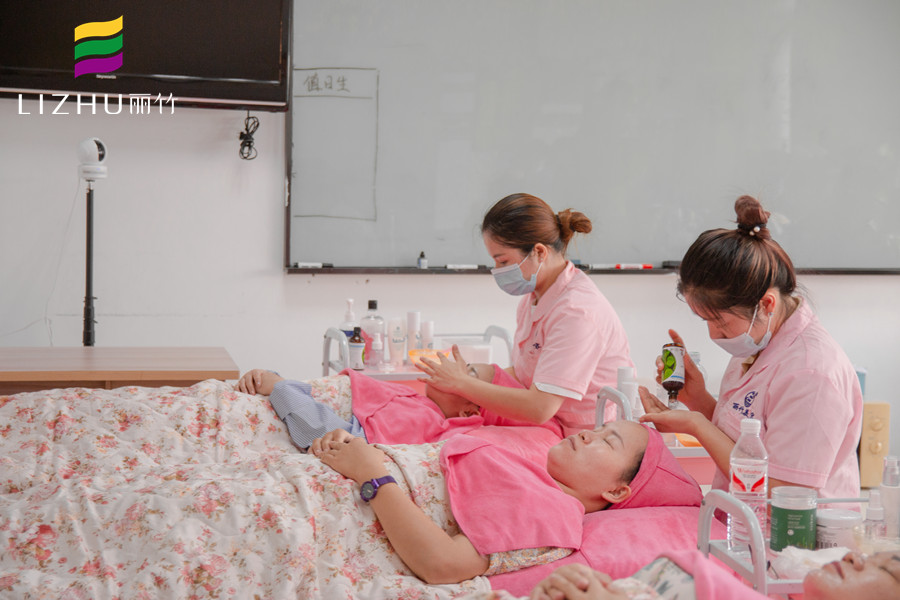 立秋養(yǎng)生注意事項，南寧學(xué)美容的學(xué)校分享