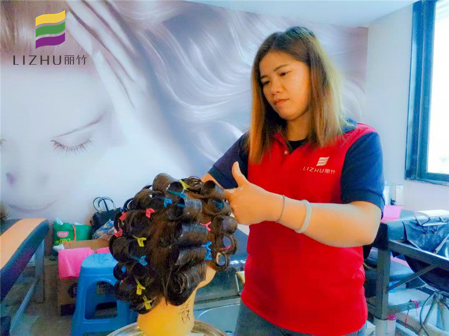 在南寧美發(fā)培訓(xùn)學(xué)校學(xué)習(xí)，每天都格外充實(shí)和快樂