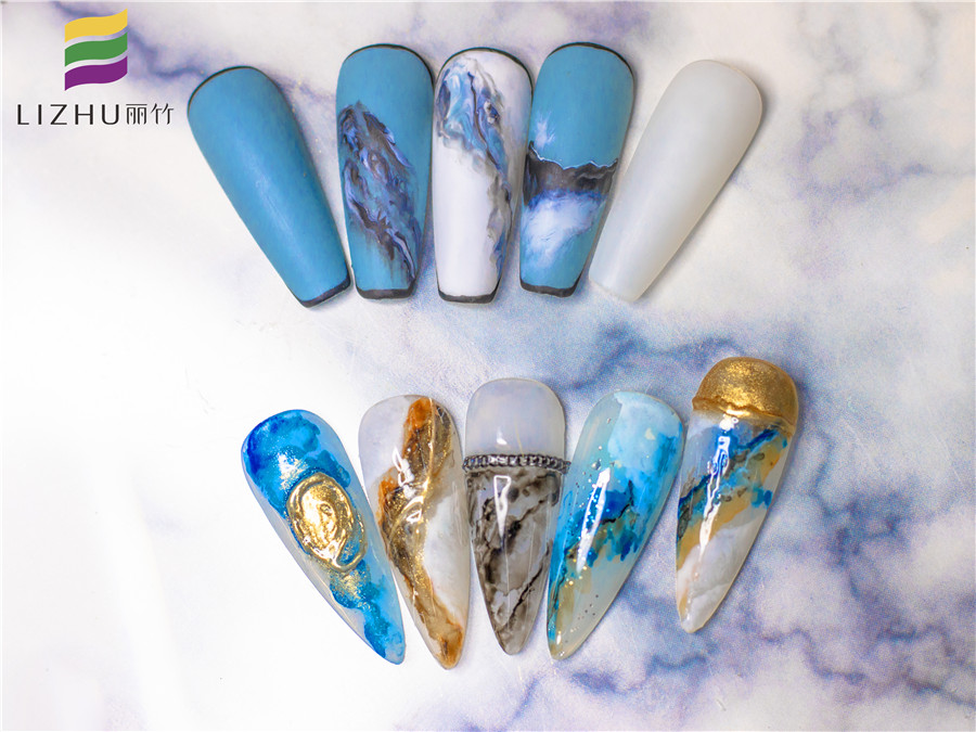 美甲暈染怎么做效果好？廣西美甲培訓(xùn)學(xué)校給你上課