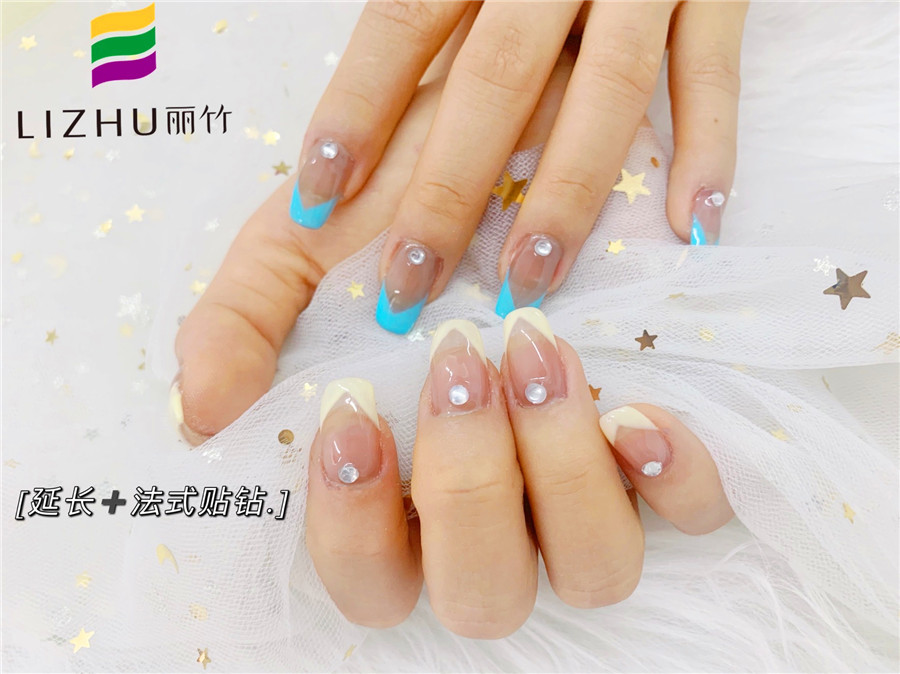 學延長甲教程，感受廣西學美甲哪家專業(yè)？