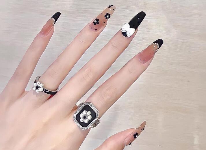 好看的延長甲款式，和南寧網(wǎng)紅美甲培訓(xùn)學(xué)