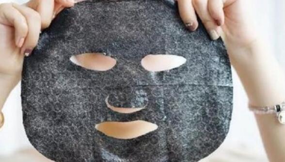 南寧美容護(hù)膚：如何在空調(diào)房快速補(bǔ)水？