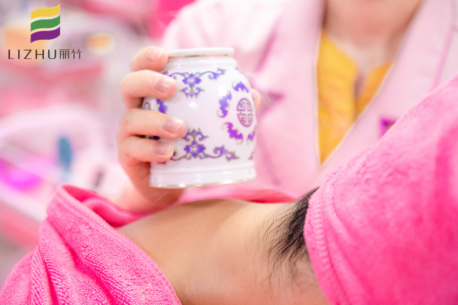 使用艾灸罐的功效，南寧美容培訓(xùn)班總結(jié)筆記