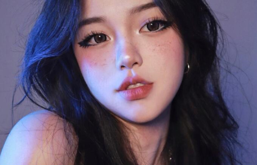 Egirl妝教程，南寧化妝學(xué)校找到了