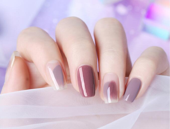 什么是跳色美甲？南寧學美甲的學校分享