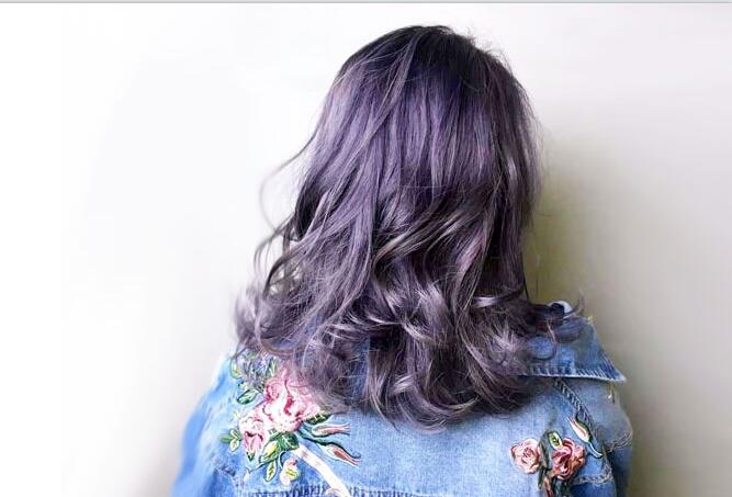 云朵燙發(fā)怎么護理？南寧美發(fā)師培訓(xùn)怎么說