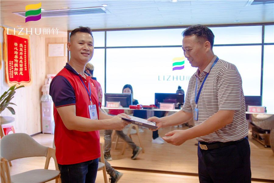 南寧美發(fā)學(xué)校畢業(yè)學(xué)員感言：感謝感謝！