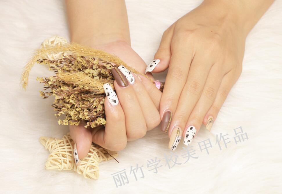 如何擁有閃亮健康的指甲？和南寧美甲培訓機構一起學