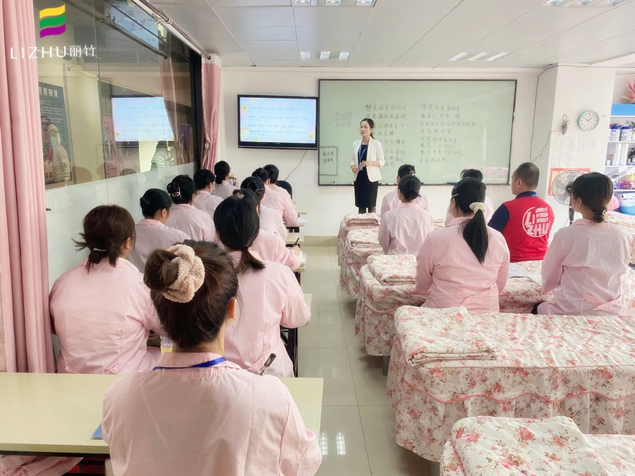 美容培訓，來廣西專業(yè)美容培訓學校