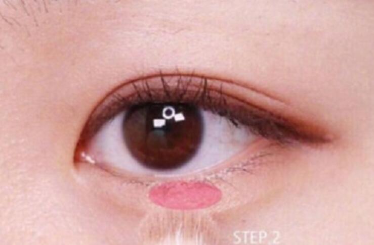 與眾不同的臥蠶技法，廣西化妝培訓(xùn)教程來(lái)咯