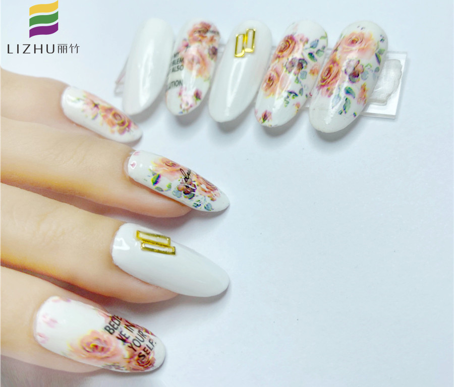 美甲貼怎么貼？廣西美甲學(xué)校分享教程