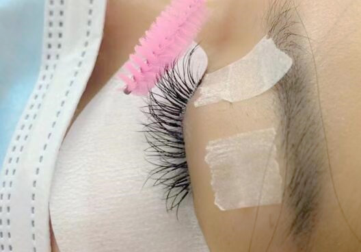 南寧哪里可以學(xué)美睫？南寧美睫學(xué)校哪家專業(yè)？