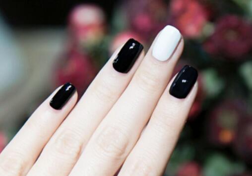 秋冬顯白顯手長(zhǎng)美甲，廣西美甲學(xué)習(xí)培訓(xùn)分享