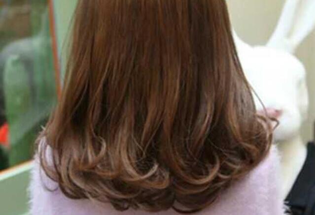 梨花頭怎么剪？廣西卷發(fā)培訓(xùn)分享