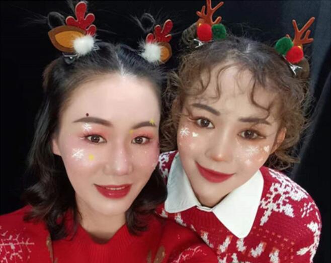 打造你的專屬圣誕妝容，南寧化妝學(xué)習(xí)機(jī)構(gòu)分年