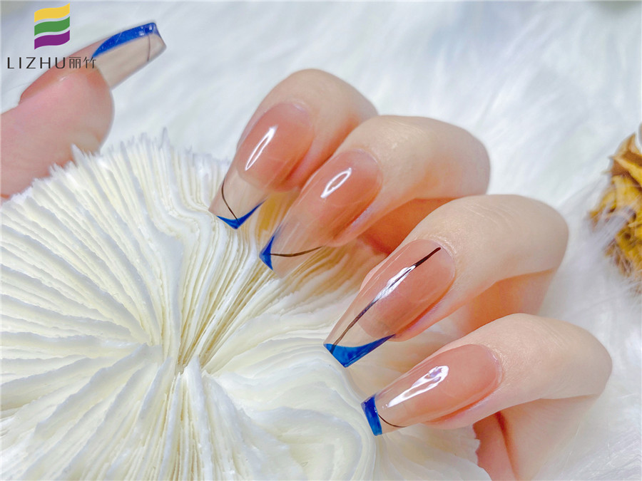 南寧美甲培訓作品：法式美甲