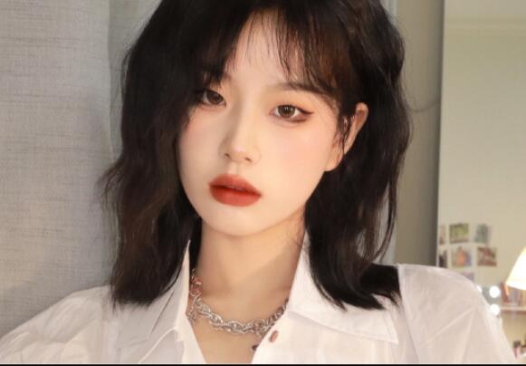 單眼皮眼影教程，廣西南寧彩妝學校分享