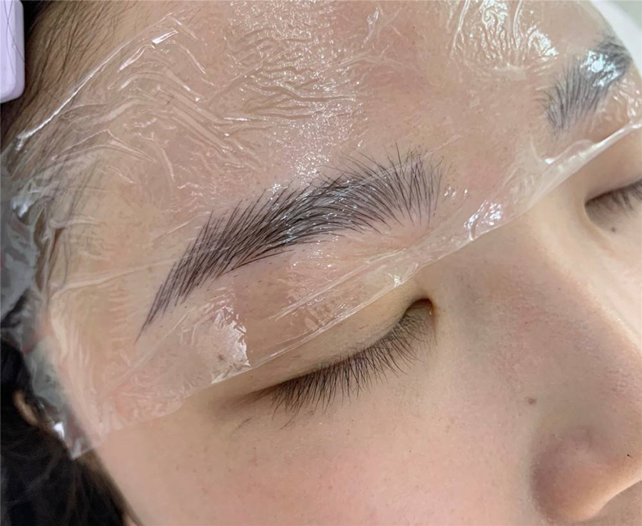 紋眉淡化的技巧，南寧紋繡學(xué)習(xí)資料