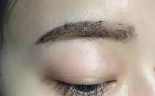 紋繡為什么要二次補(bǔ)色？南寧紋繡知識(shí)分享