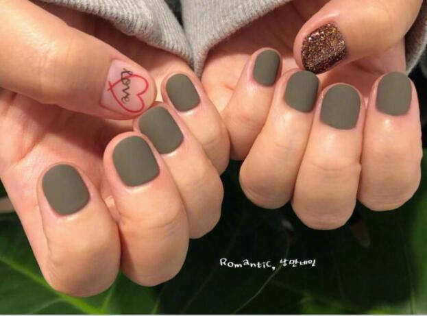 廣西教美甲：每款都是經(jīng)典之作的卡通美甲