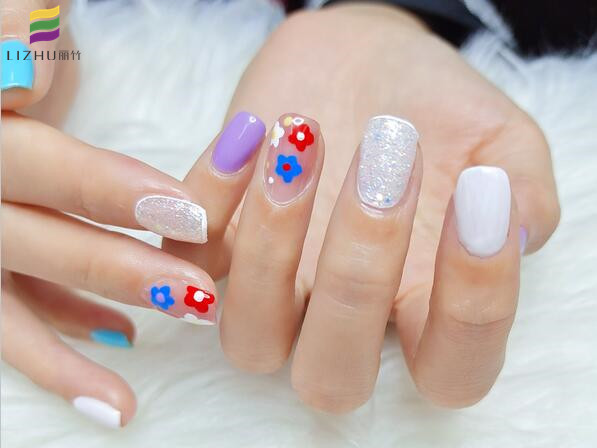 春日美甲，藍(lán)天白云，花兒朵朵開