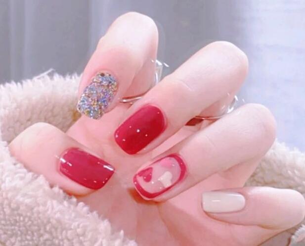 玫粉色美甲，廣西美甲學校帶你感受初戀的味道